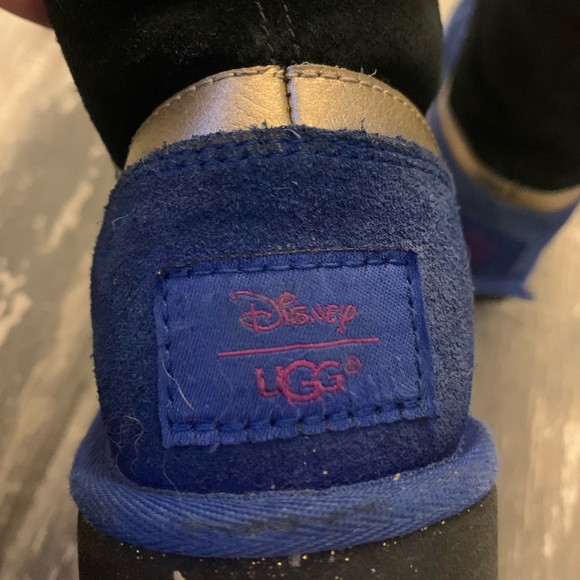 Disney Uggs - Picture 4 of 6